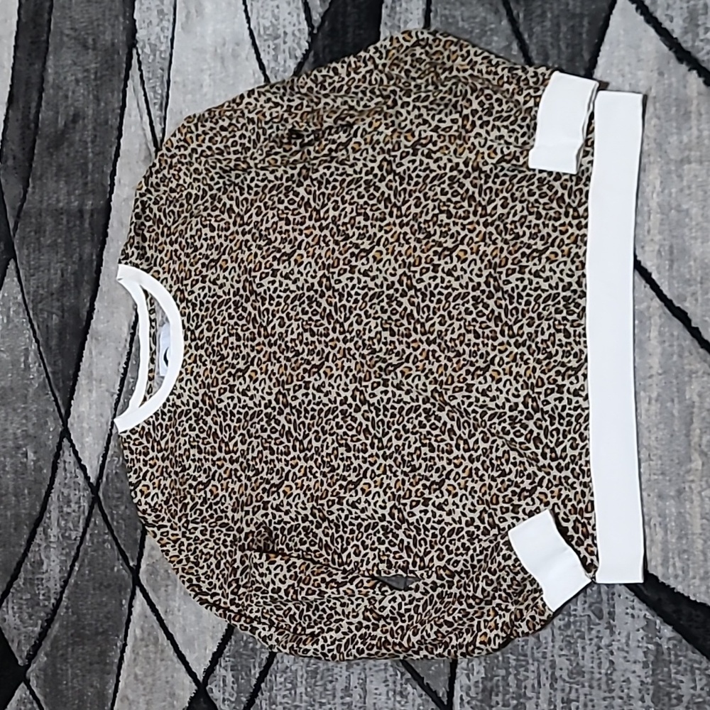 ZYIA ACTIVE CHEETAH LEOPARD PRINT CREW-NECK LONG-SLEEVE TOP